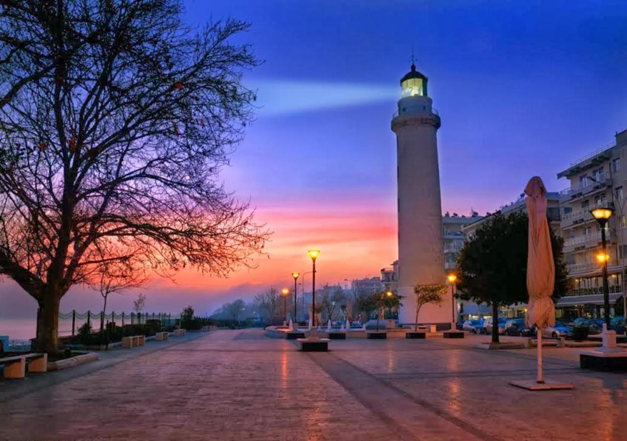 Spartacus Apartment 2 อเล็กซานโดรโพลิส ภายนอก รูปภาพ