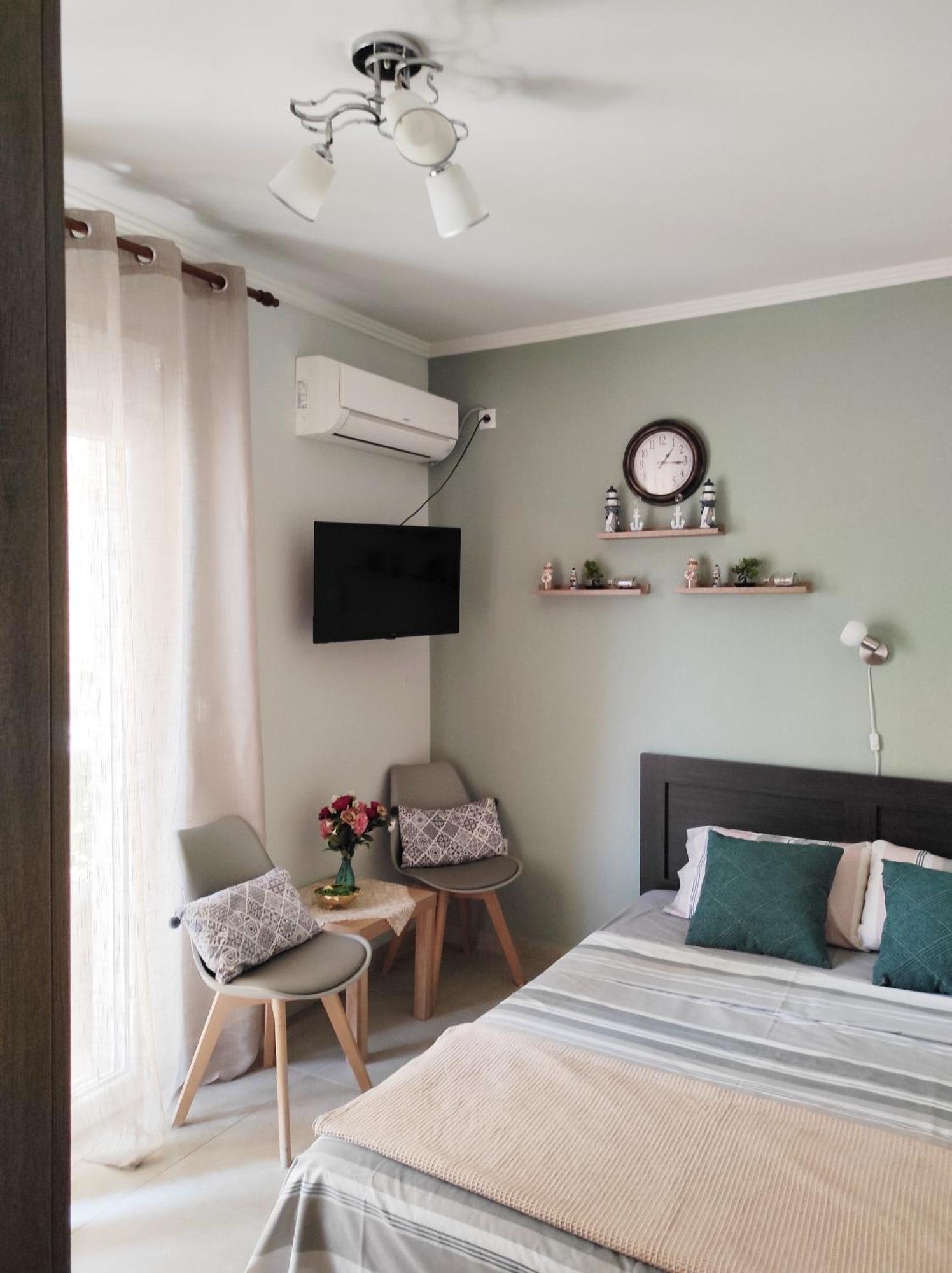 Spartacus Apartment 2 อเล็กซานโดรโพลิส ภายนอก รูปภาพ